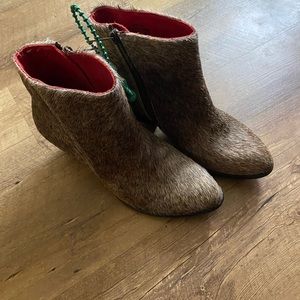 New Alcala Richard Hair on hide boots Sz 6.5